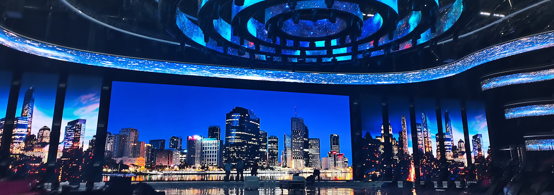 Phẩm chất Màn hình treo tường LED nhà máy