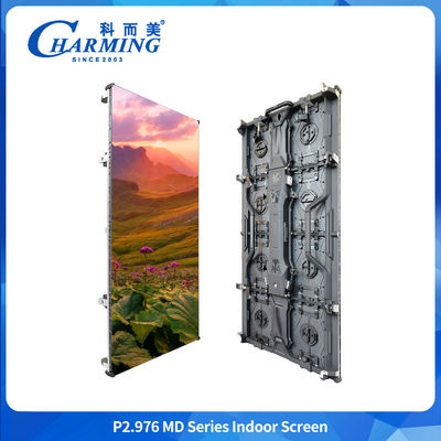 P2.6 P2.98 P3.91 Bức ảnh sân khấu nhà thờ
